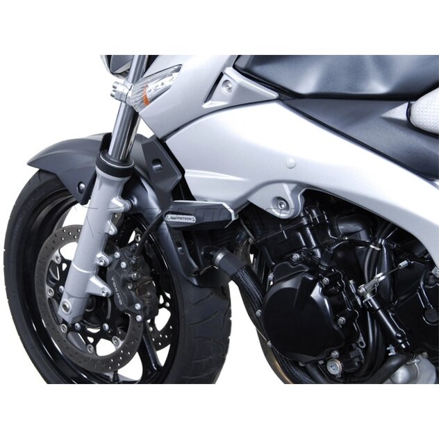stp_05_590_10200__b_suzuki gsr600_2